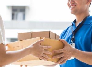Courier service in Dubai